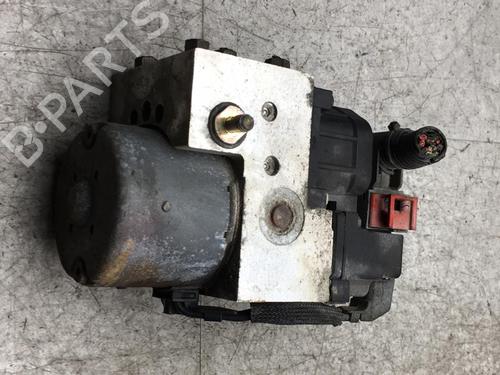 Used ABS pump RENAULT ESPACE III (JE0_) 2.2 dCi (JE0K) (130 hp) 25570530