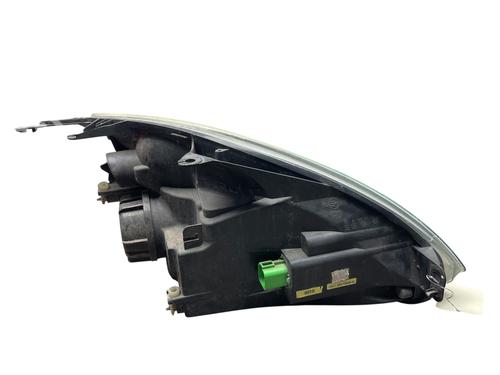 Used Left headlight FORD FIESTA V (JH_, JD_) 1.3 (69 hp) 25549852