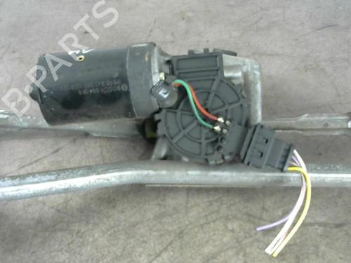 Viskermotor vindrute PEUGEOT 206 Hatchback (2A/C) 1.4 i (75 hp) 25584324