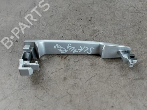 Used Front right exterior door handle MERCEDES-BENZ SLK (R170) 200 Kompressor (170.444) (163 hp) 25532277