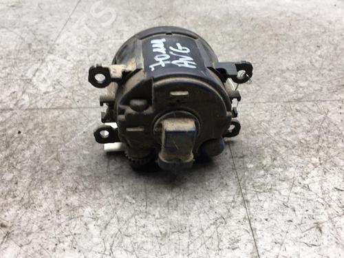 Used Left front fog light Left front fog light RENAULT TWINGO II (CN0_) 1.2 16V (CN04, CN0B) (75 hp) 25542067 25542067