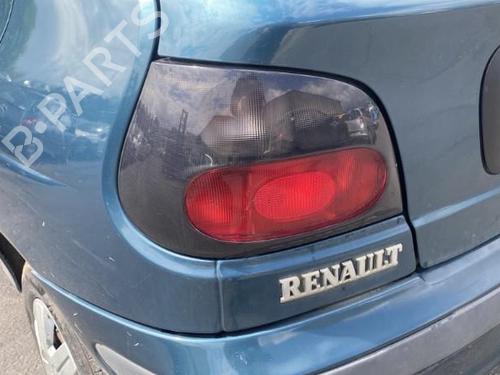 Left front fog light RENAULT MEGANE I (BA0/1_) 1.9 D Eco (BA0A, BA0U, BA0R) | BP25548198C30 