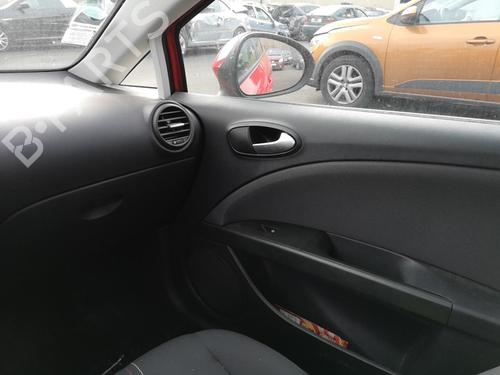 Right taillight SEAT LEON (1P1) 1.6 TDI | BP25538930C35 