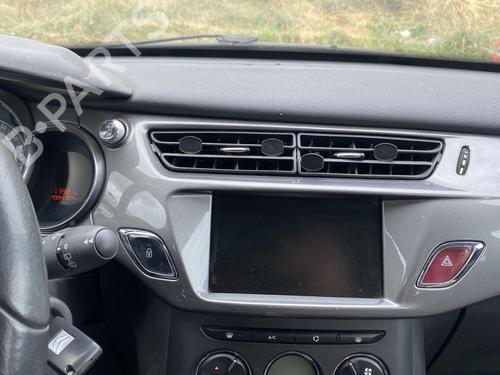 Left tailgate light CITROËN C3 II (SC_) 1.4 HDi 70 (SC8HZC, SC8HR0, SC8HP4) | BP25542047C79 - Image 28