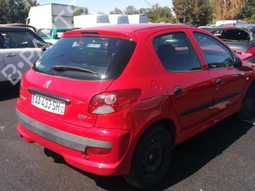 Left taillight PEUGEOT 206+ (2L_, 2M_) 1.4 HDi eco 70 | BP25552458C34 