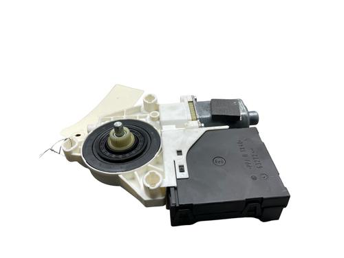 Used Right front window motor Right front window motor AUDI A3 Sportback (8PA) 1.6 TDI (105 hp) 36145261 36145261