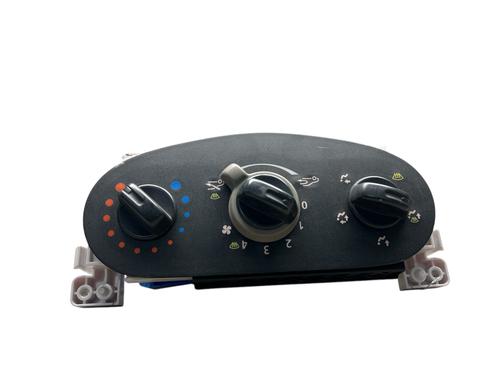 Used Climate control Climate control DACIA SANDERO 1.2 16V (75 hp) 25562463 25562463