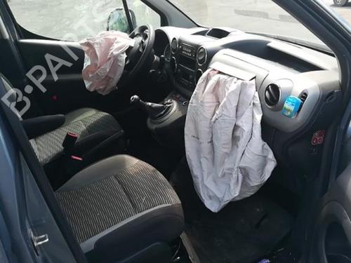 Front wiper motor PEUGEOT PARTNER Tepee | BP25516404M29 - Image 3