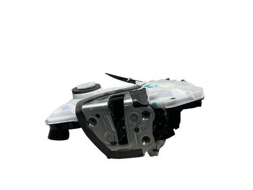 front-left-lock-toyota-aygo-_b4_-2014-25500879 main image