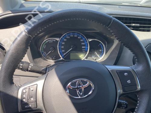 Front right lock TOYOTA YARIS (_P13_) 1.5 Hybrid (NHP130_, NHP130) | BP25511490C97 