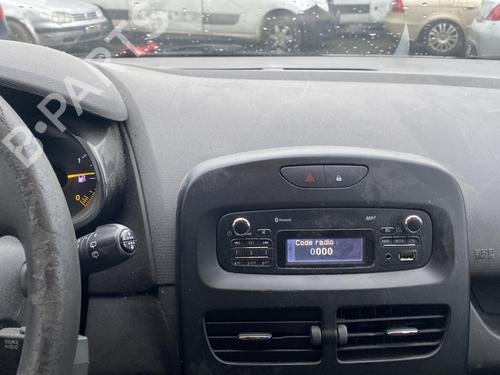 Third brake light RENAULT CLIO IV (BH_) 1.5 dCi 90 | BP25529070L11 