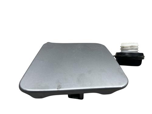 fuel-flap-nissan-pulsar-hatchback-c13-2014-33234298 main image