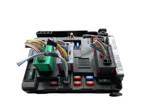 Used Fuse box Fuse box PEUGEOT PARTNER Box Body/MPV (5_, G_) 1.6 HDi 75 (75 hp) 33023132 33023132