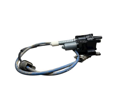 Used Electric handbrake PEUGEOT 5008 (0U_, 0E_) 1.6 HDi (110 hp) 27317056