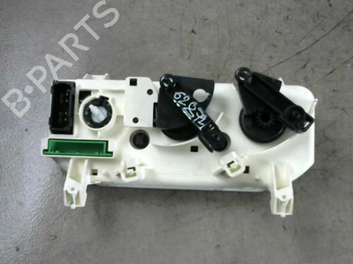 AC Styreenhet / Manøvreringsenhet RENAULT CLIO II (BB_, CB_) 1.2 (BB0A, BB0F, BB10, BB1K, BB28, BB2D, BB2H, CB0A,... (58 hp) 25583249