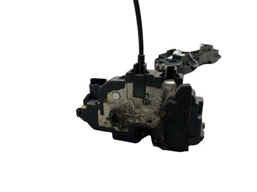 rear-right-lock-renault-megane-iv-hatchback-b9amn_-2015-35821394 main image