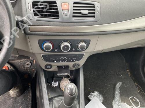 Climate control RENAULT MEGANE III Hatchback (BZ0/1_, B3_) 1.5 dCi (BZ09, BZ0D, BZ1W, BZ29, BZ14) | BP25565825I5  - Image 18