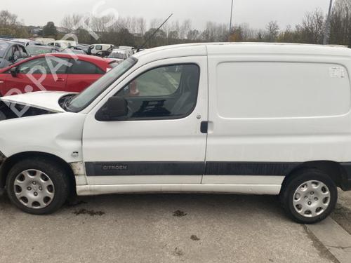 Front left lock CITROËN BERLINGO / BERLINGO FIRST Box Body/MPV (M_) 1.9 D 70 (MBWJZ, MCWJZ) | BP25568319C98 