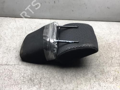 Headrest TOYOTA YARIS (_P9_) 1.4 D-4D (NLP90_, NLP90R) | BP25529284I31 
