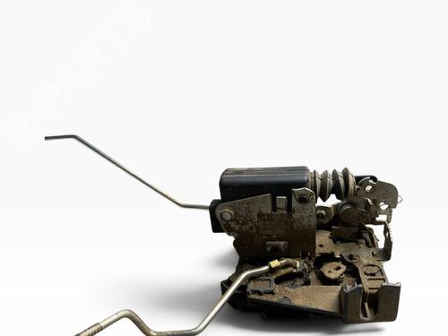 front-left-lock-dacia-duster-hs_-2010-2011-2012-2013-2014-2015-2016-2017-2018-39738196 main image