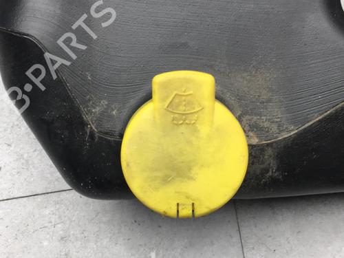 Used Windscreen washer tank DACIA SANDERO II 1.2 (75 hp) 25533812