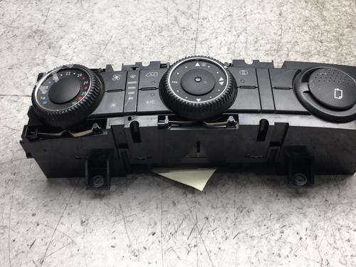 Used Climate control MERCEDES-BENZ SPRINTER 3-t Van (B906) 214 CDI (906.611, 906.613) (143 hp) 25546477