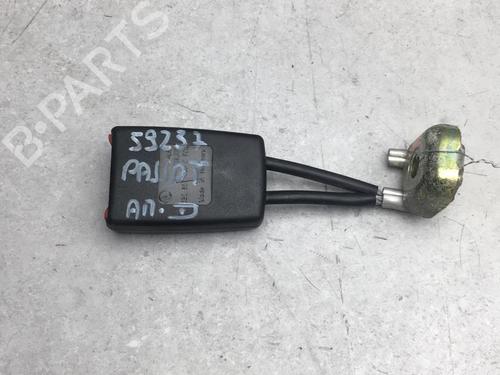 Used Seat buckle VW PASSAT B5.5 Variant (3B6) 1.9 TDI (130 hp) 25583282