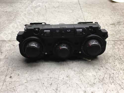 Used Climate control SEAT LEON (1P1) 1.6 (102 hp) 25533983