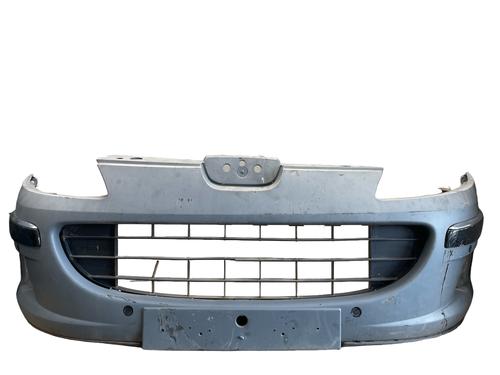 Front bumper PEUGEOT 407 (6D_) 2.0 HDi (6DRHRH) 7401RE