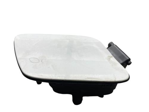 fuel-flap-fiat-tipo-hatchback-356_-357_-2016-29247874 main image