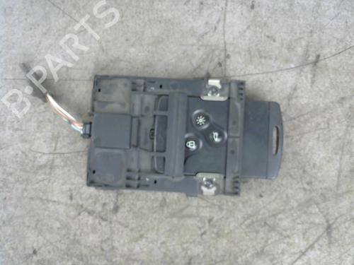 Lecteur Carte RENAULT MEGANE III Hatchback (BZ0/1_, B3_) 1.5 dCi (BZ09, BZ0D, BZ1W, BZ29, BZ14) (110 hp) 25553823
