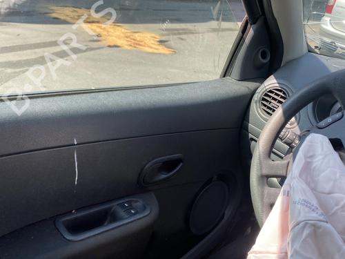 Left taillight RENAULT CLIO III (BR0/1, CR0/1) 1.5 dCi (BR17, CR17) | BP25514118C34 