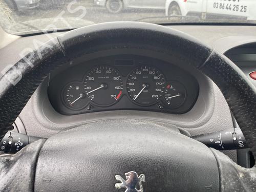 Højre baglygte PEUGEOT 206 Hatchback (2A/C) 1.6 16V | BP25580961C35 