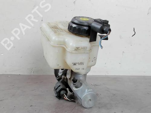 Used Brake master cylinder VW GOLF VI (5K1) 1.6 TDI (105 hp) 25584249