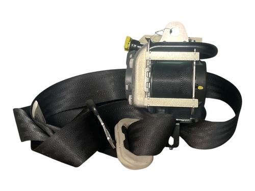 front-right-seatbelt-nissan-juke-f15-2010-2011-2012-2013-2014-2015-2016-2017-2018-2019-37086429 main image