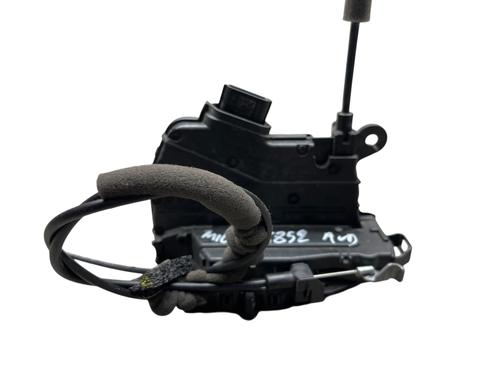 front-right-lock-nissan-micra-v-k14-2016-31377945 main image