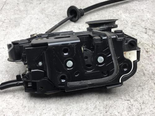 Used Rear right lock VW GOLF VI (5K1) 1.4 TSI (122 hp) 25581212