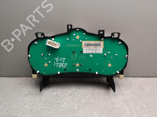 Used Instrument cluster Instrument cluster 25517720 25517720