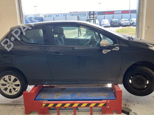 Front left window mechanism PEUGEOT 208 I (CA_, CC_) 1.2 VTI 82 | BP28580483C22