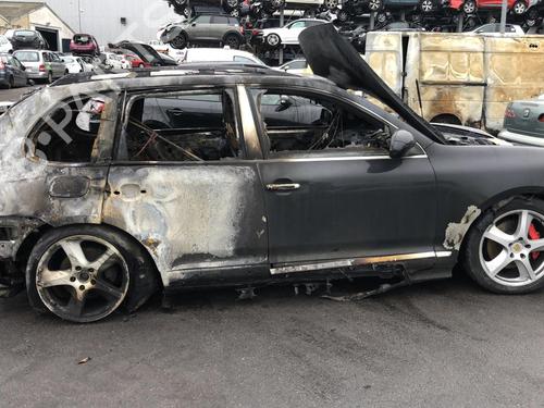 Right front indicator PORSCHE CAYENNE (9PA) Turbo 4.5 | BP30565529C33  - Image 12