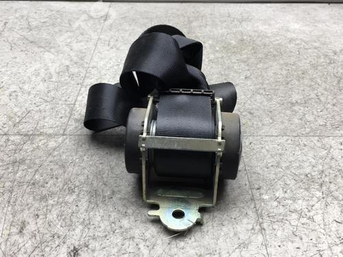 Venstre bak beltestrammer RENAULT MEGANE III Coupe (DZ0/1_) 1.5 dCi (DZ09, DZ0D, DZ1F, DZ1G, DZ14, DZ29) (110 hp) 25571247