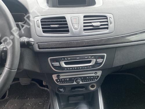 Fuse box RENAULT MEGANE III Hatchback (BZ0/1_, B3_) 1.5 dCi (BZ09, BZ0D, BZ1W, BZ29, BZ14) | BP32505465E1  - Image 22