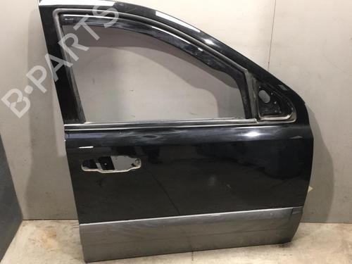 Used Right front door KIA SORENTO I (JC) 2.5 CRDi 4WD (140 hp) 25571571