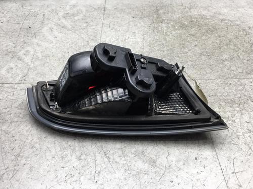 Used Right tailgate light Right tailgate light FORD S-MAX (WA6) 2.0 TDCi (140 hp) 25552060 25552060