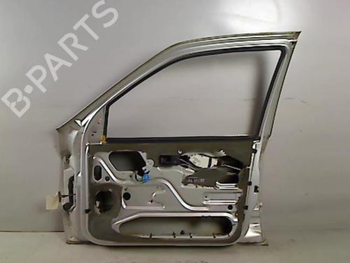 Used Right front door Right front door 25582871 25582871