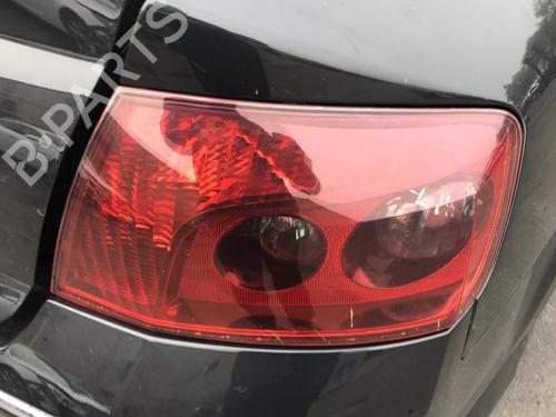 Left mirror PEUGEOT 407 (6D_) 2.7 HDi (6DUHZJ, 6DUHZF) | BP25535270C26 