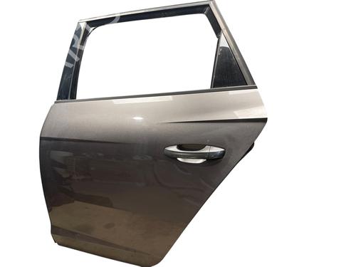 Left rear door SEAT LEON ST (5F8) 2.0 TDI 4Drive | BP29116749C4 