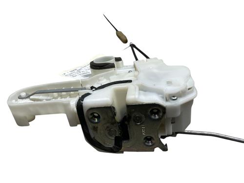 Front left lock PEUGEOT 4008 1.8 HDi AWC | BP25507663C98 - Image 2