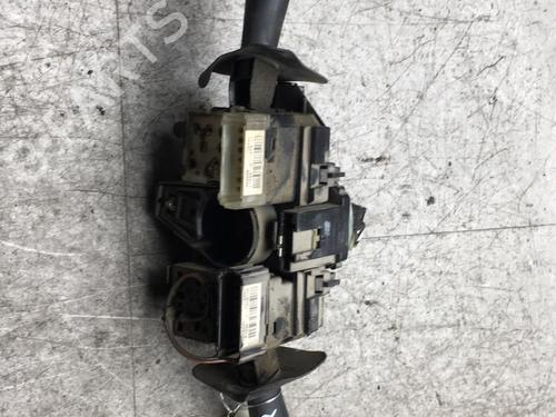 Used Steering column stalk Steering column stalk RENAULT MASTER II Platform/Chassis (ED/HD/UD) 2.2 dCI 90 (ED0G, ED0N, HD0G, HD0N, HD1G, HD1N, UD0G,... (90 hp) 25528297 25528297