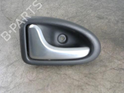 Venstre bak invendig håndtak RENAULT CLIO II (BB_, CB_) 1.2 LPG (58 hp) 25523367